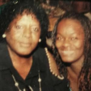 Meet your Posher, Carla